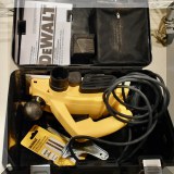 T05. DeWalt heavy duty planer. 